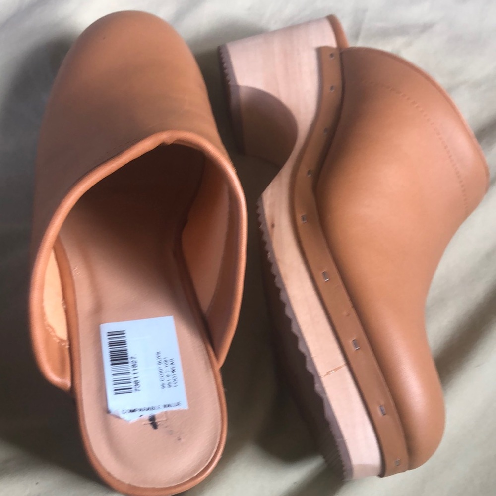Loft leather clogs, size 8